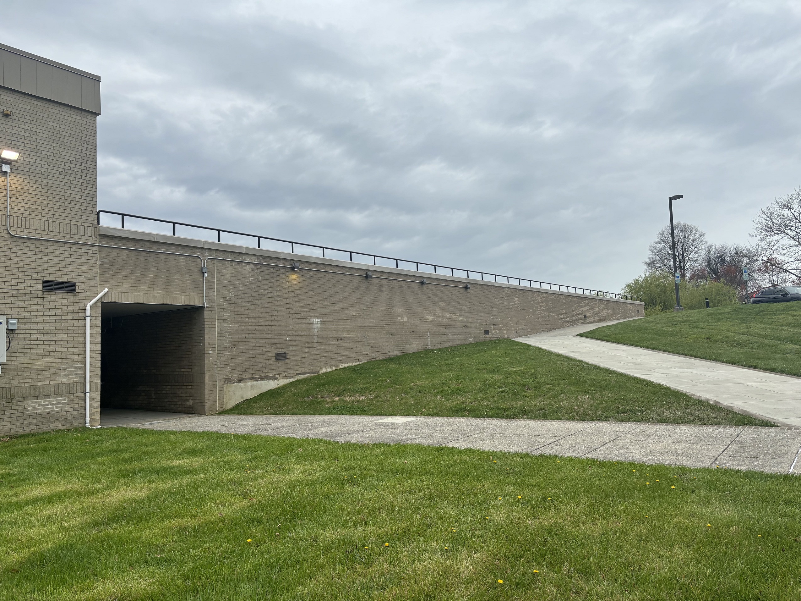 Maryland School for the Deaf-Elevated Walkway-3